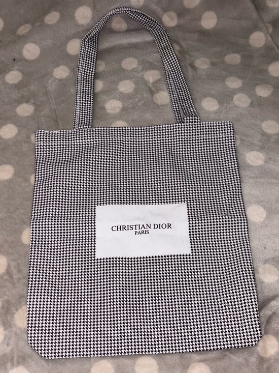 Dior Beauty Handbags - Christian Dior Beauty Black & White Houndstooth Tote Bag - NEW